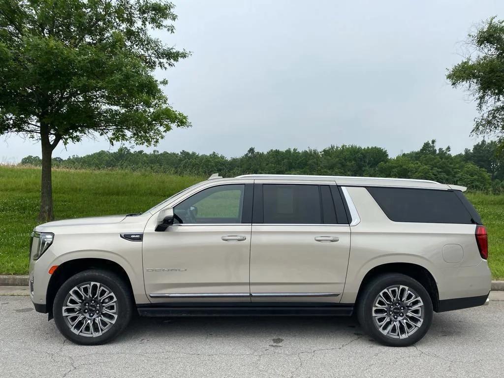 used 2023 GMC Yukon XL car, priced at $76,999