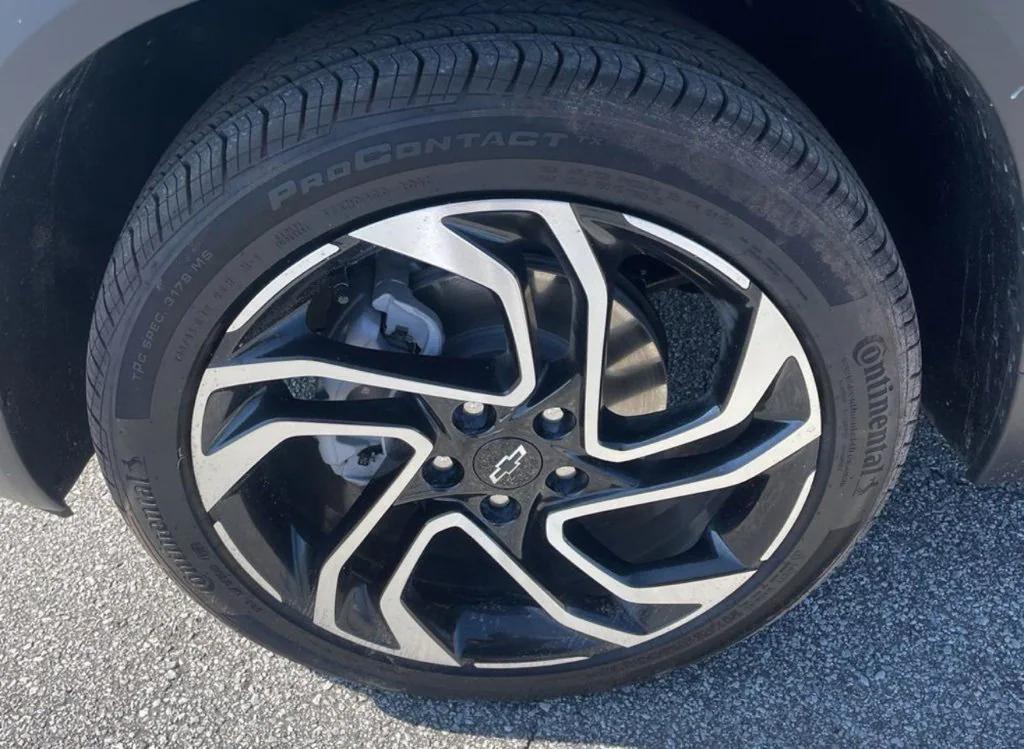 used 2025 Chevrolet TrailBlazer car, priced at $27,999