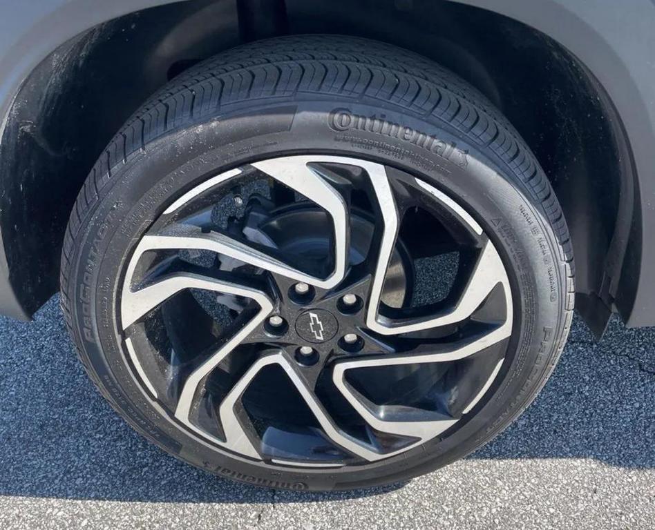 used 2025 Chevrolet TrailBlazer car, priced at $27,999