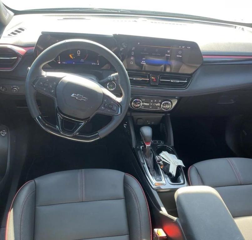 used 2025 Chevrolet TrailBlazer car, priced at $27,999