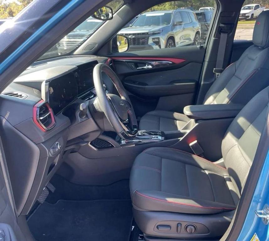 used 2025 Chevrolet TrailBlazer car, priced at $27,999