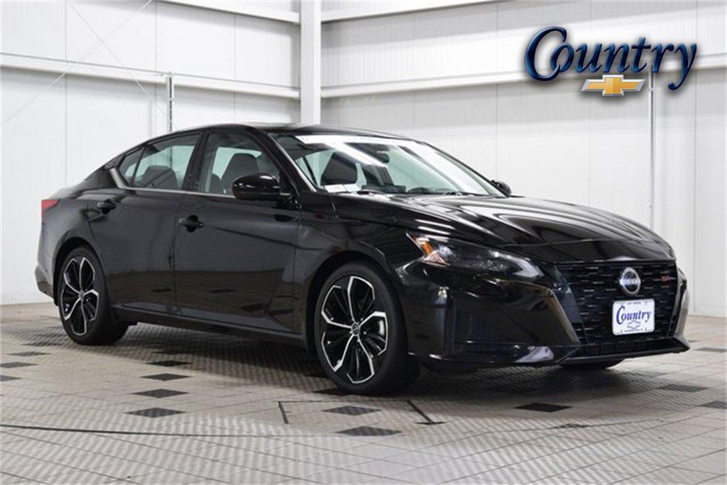 used 2023 Nissan Altima car, priced at $21,999