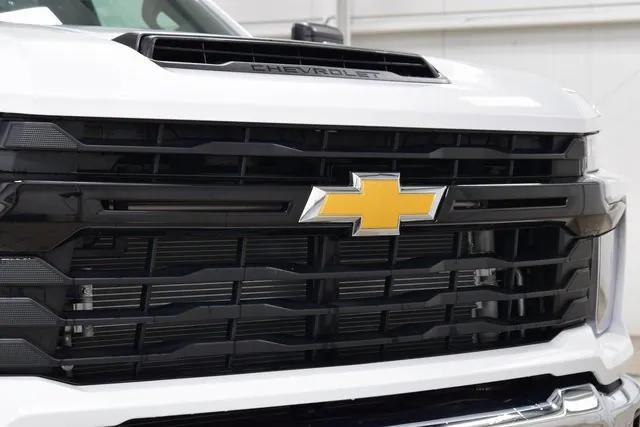 new 2025 Chevrolet Silverado 3500 car, priced at $93,138