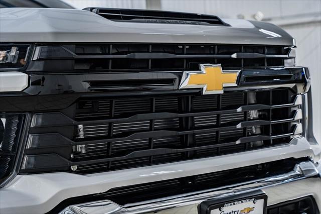 new 2025 Chevrolet Silverado 3500 car, priced at $63,618