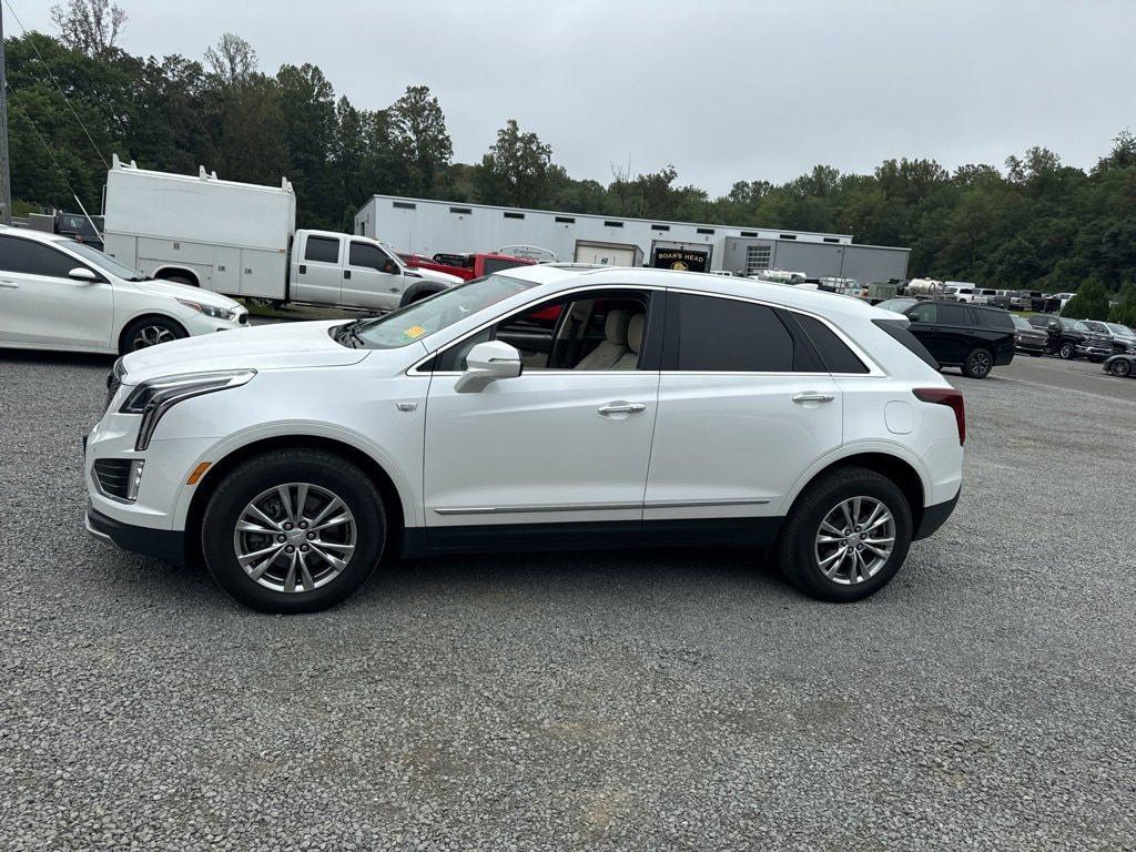 used 2022 Cadillac XT5 car, priced at $31,999