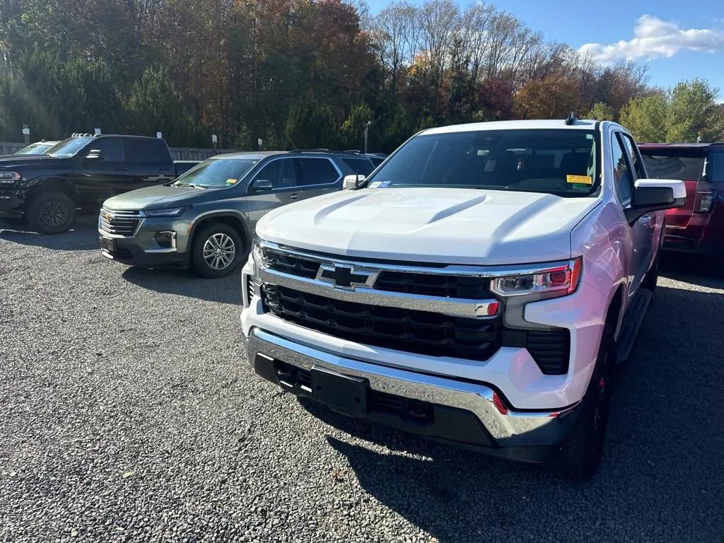 used 2024 Chevrolet Silverado 1500 car, priced at $37,999