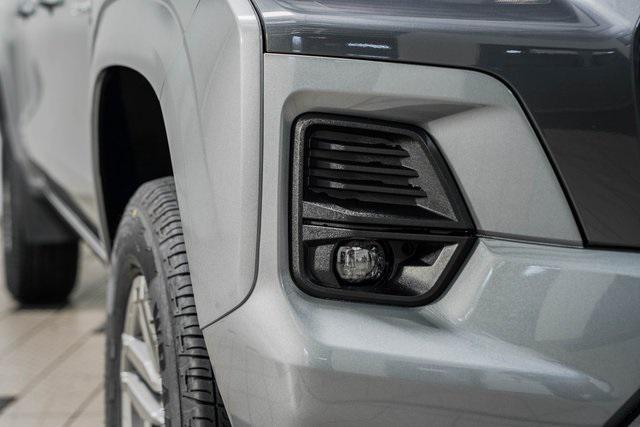 new 2024 Chevrolet Colorado car, priced at $38,520