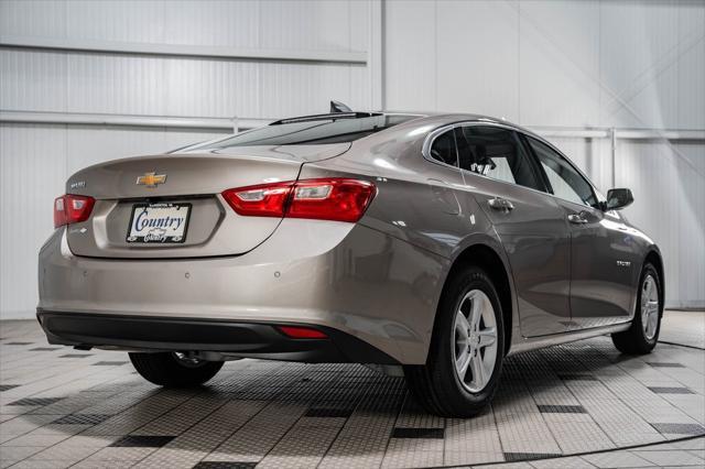 new 2025 Chevrolet Malibu car, priced at $27,320