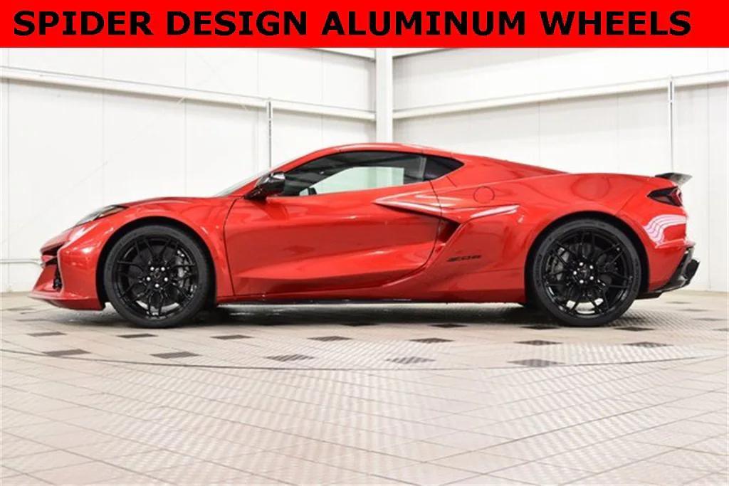 new 2025 Chevrolet Corvette car