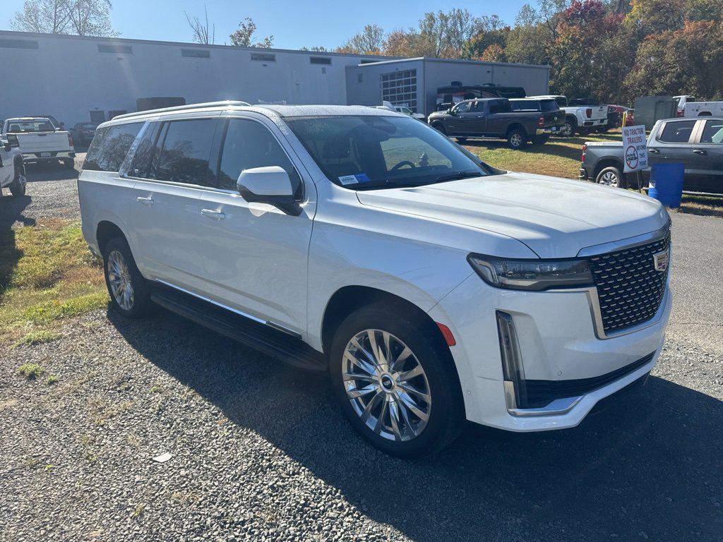 used 2023 Cadillac Escalade ESV car, priced at $71,999