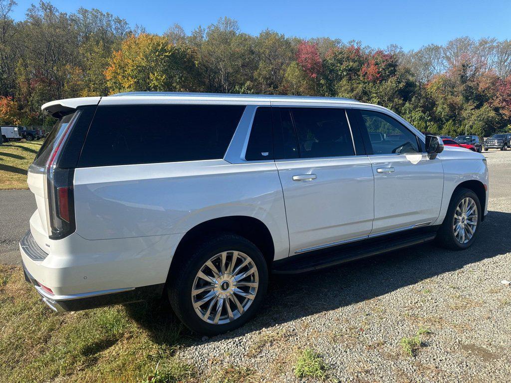 used 2023 Cadillac Escalade ESV car, priced at $71,999