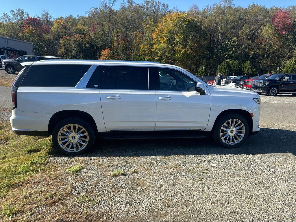 used 2023 Cadillac Escalade ESV car, priced at $71,999