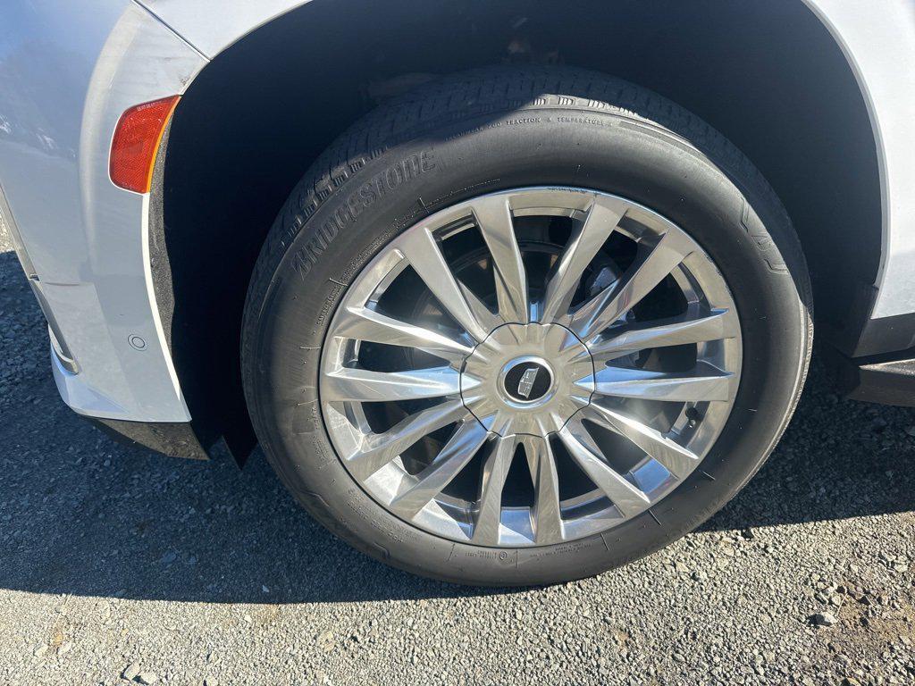 used 2023 Cadillac Escalade ESV car, priced at $71,999