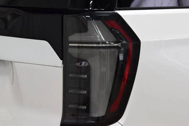 new 2025 Chevrolet Suburban car, priced at $86,640