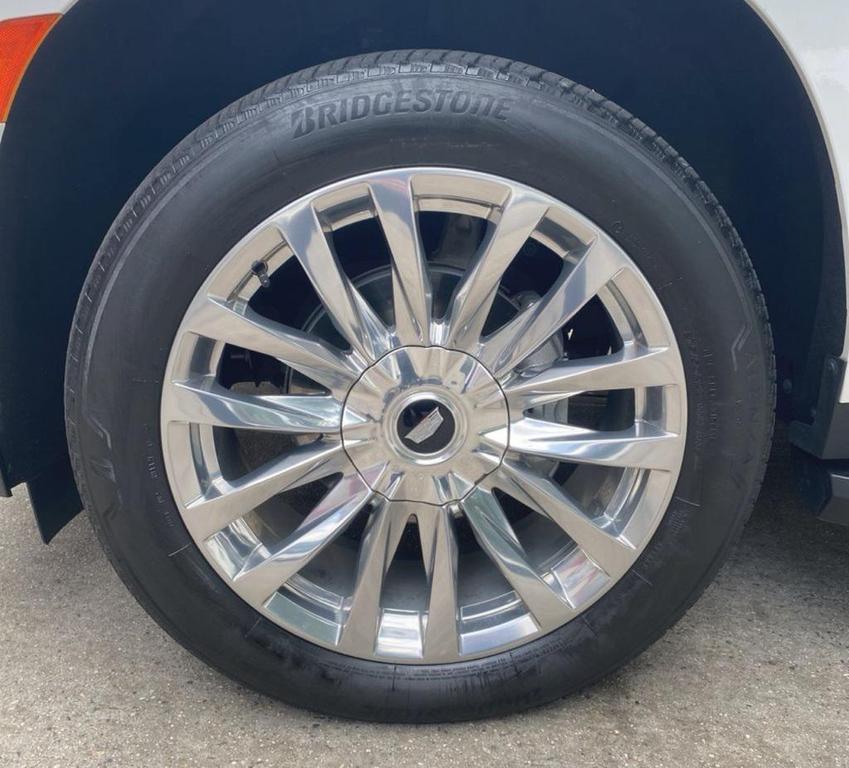 used 2022 Cadillac Escalade ESV car, priced at $72,999