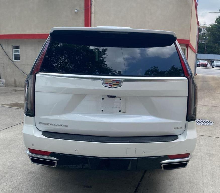 used 2022 Cadillac Escalade ESV car, priced at $72,999
