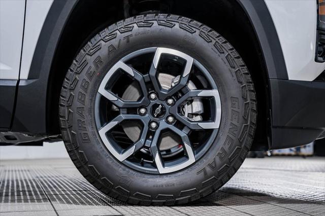 new 2025 Chevrolet Equinox car, priced at $41,440
