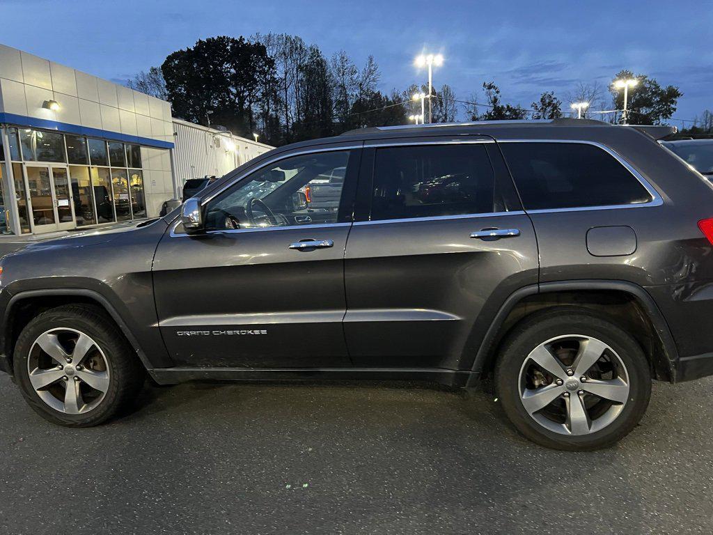used 2015 Jeep Grand Cherokee car, priced at $14,999