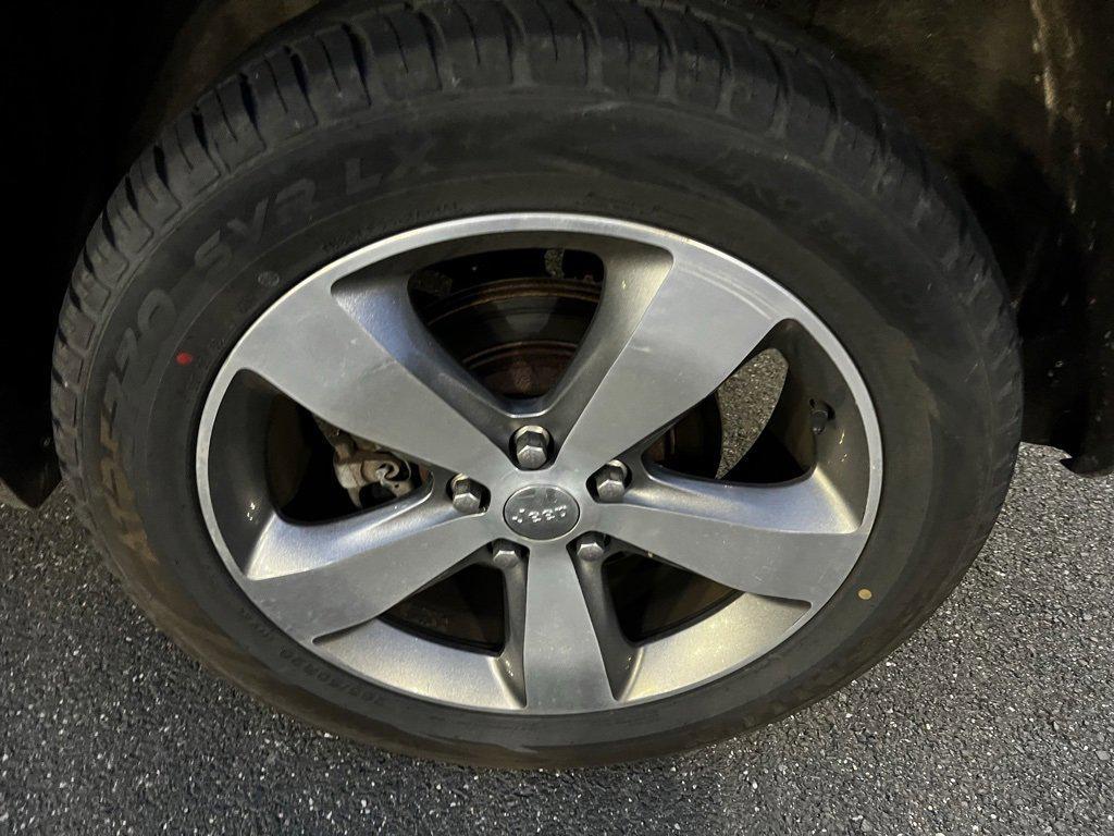 used 2015 Jeep Grand Cherokee car, priced at $14,999