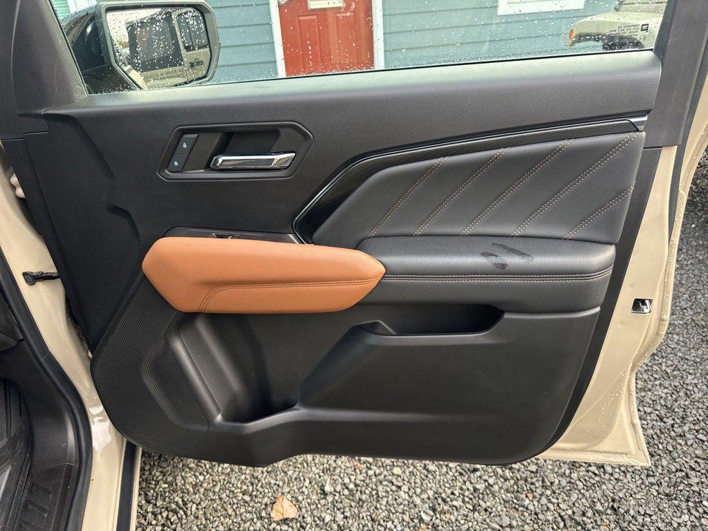 used 2023 GMC Canyon car, priced at $42,999