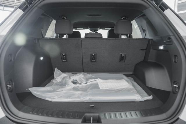 new 2025 Chevrolet Equinox car, priced at $33,575