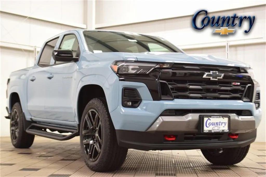 new 2025 Chevrolet Colorado car, priced at $47,553