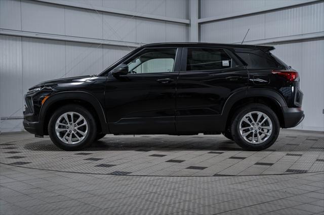 new 2025 Chevrolet TrailBlazer car, priced at $25,285