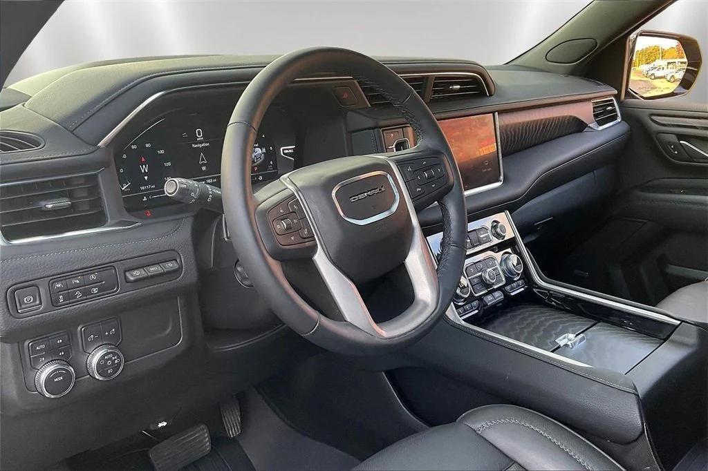 used 2024 GMC Yukon car, priced at $73,999
