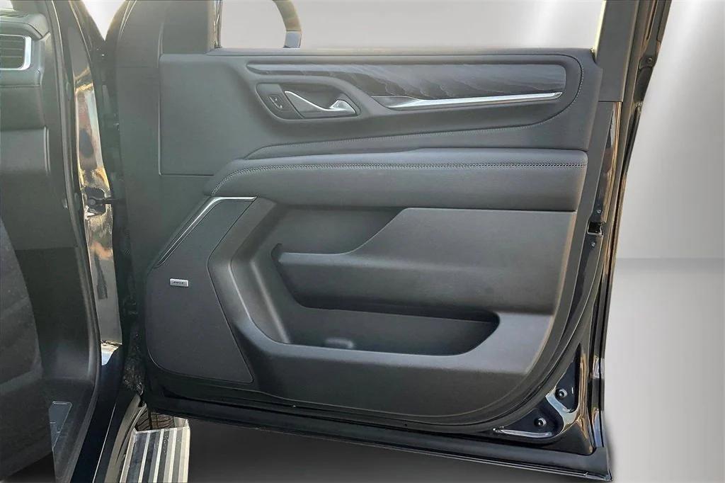 used 2024 GMC Yukon car, priced at $73,999