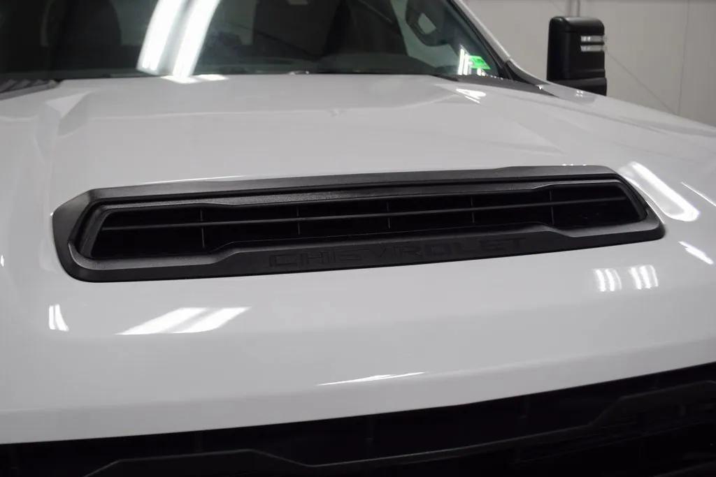 new 2025 Chevrolet Silverado 3500 car, priced at $80,268