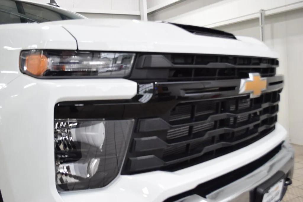 new 2025 Chevrolet Silverado 3500 car, priced at $80,268