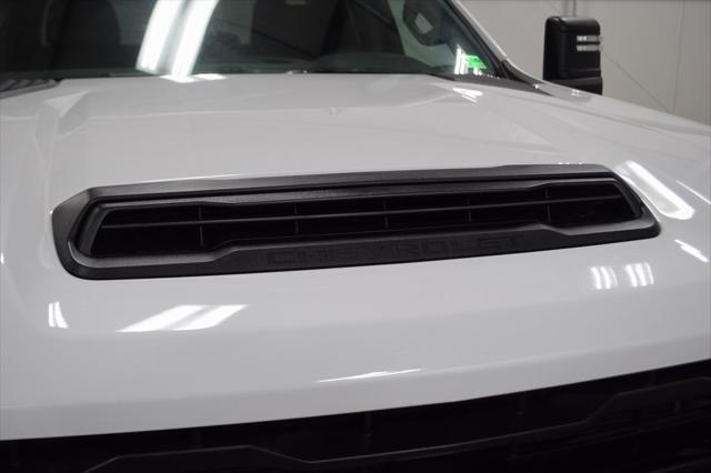 new 2025 Chevrolet Silverado 3500 car, priced at $63,618