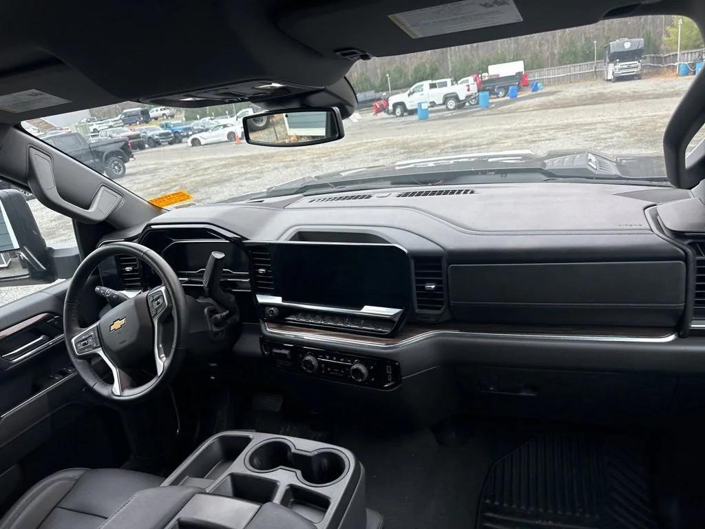 used 2024 Chevrolet Silverado 2500 car, priced at $58,999