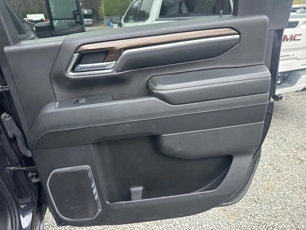 used 2024 Chevrolet Silverado 2500 car, priced at $58,999