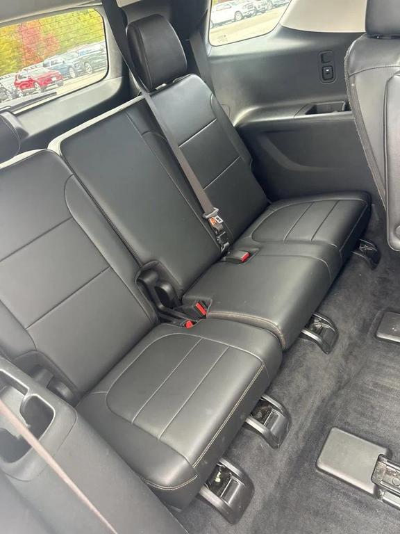 used 2021 Chevrolet Traverse car, priced at $29,999