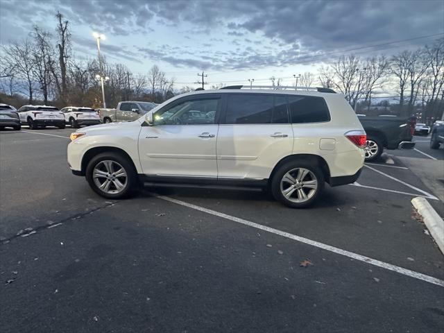 used 2013 Toyota Highlander car, priced at $16,000