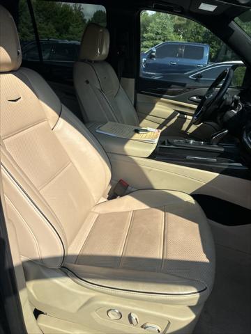 used 2023 Cadillac Escalade car, priced at $65,999