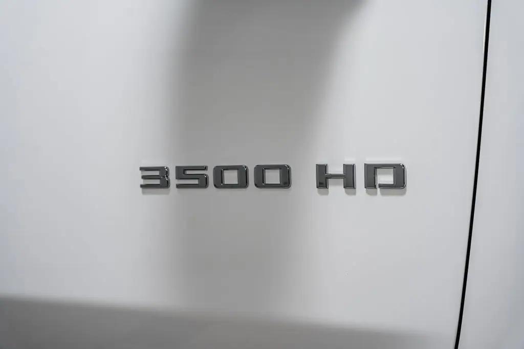 new 2025 Chevrolet Silverado 3500 car, priced at $80,793