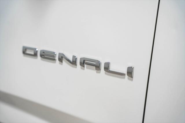 used 2023 GMC Yukon car, priced at $76,250