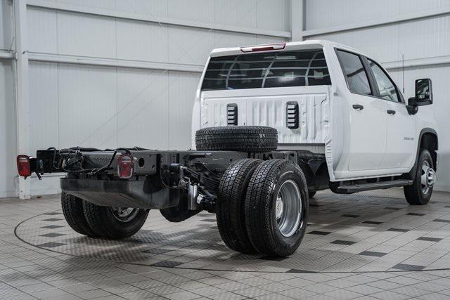 new 2025 Chevrolet Silverado 3500 car, priced at $54,098