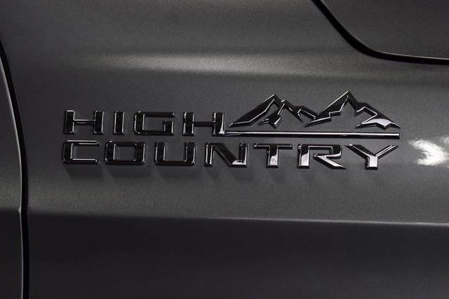 new 2025 Chevrolet Suburban car, priced at $89,823