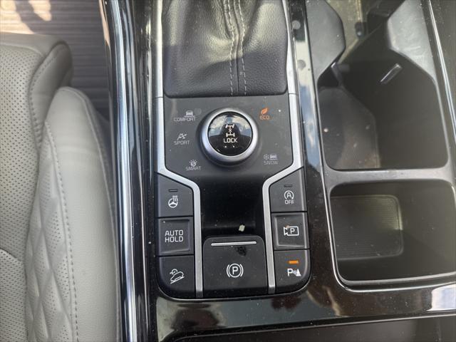 used 2023 Kia Sorento car, priced at $35,999
