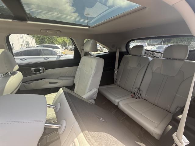 used 2023 Kia Sorento car, priced at $35,999