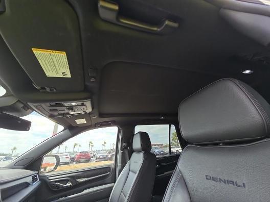 used 2023 GMC Yukon car, priced at $59,999