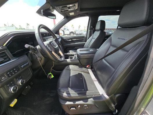 used 2023 GMC Yukon car, priced at $59,999