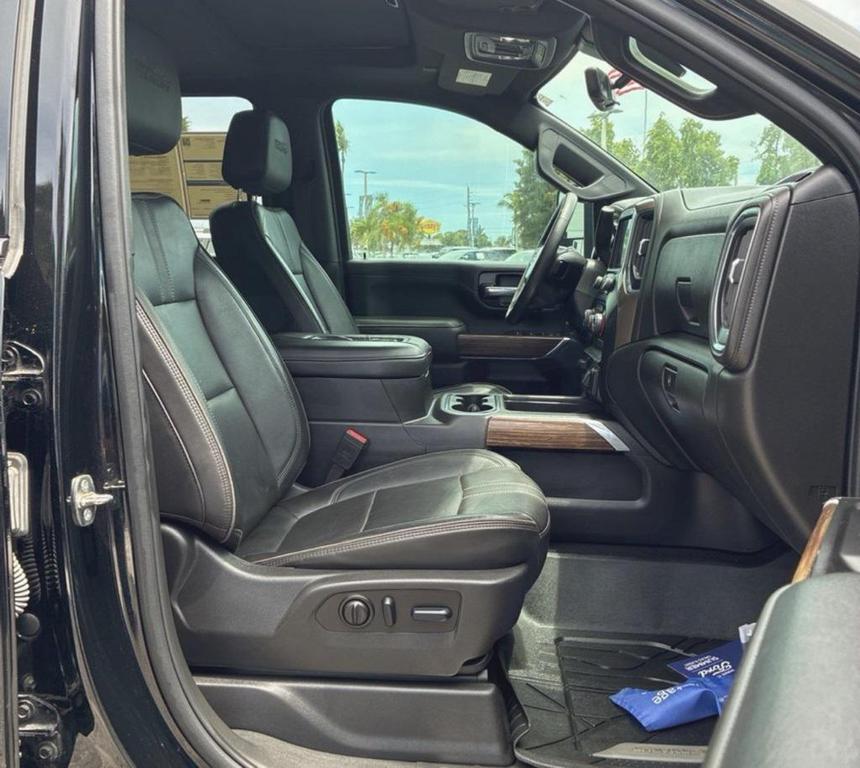 used 2022 Chevrolet Silverado 2500 car, priced at $59,999