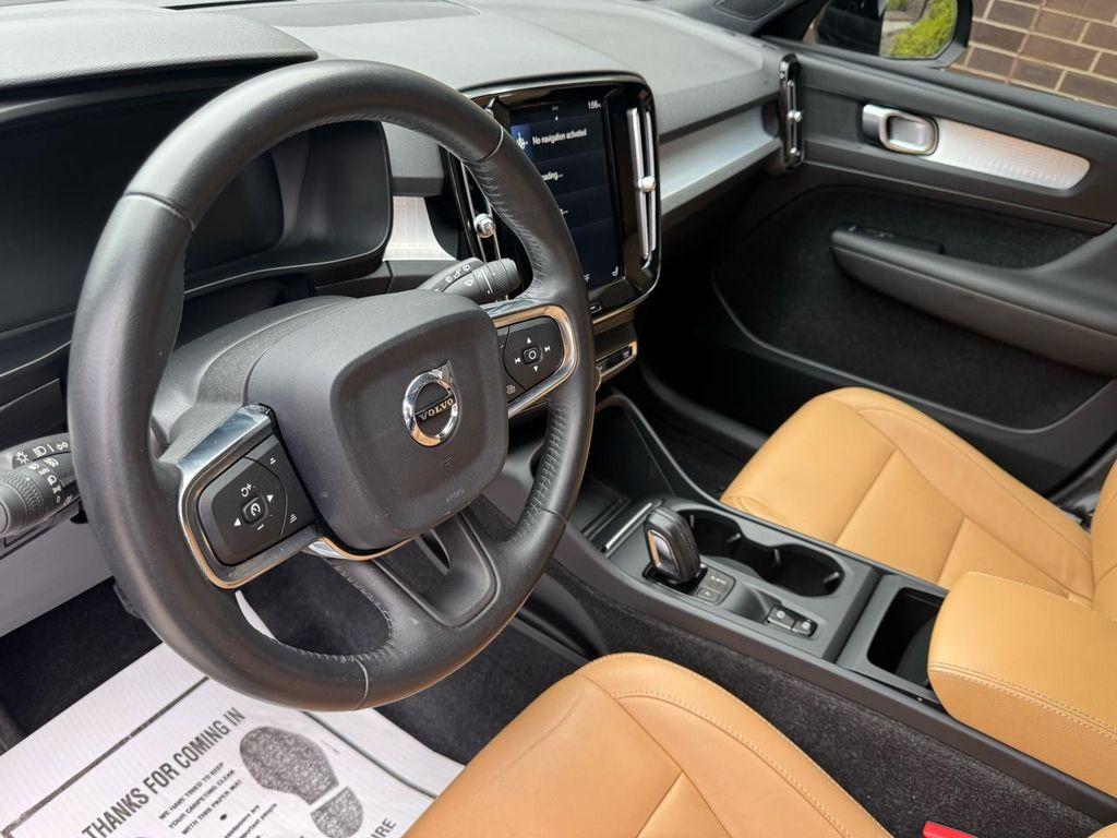 used 2019 Volvo XC40 car, priced at $14,795