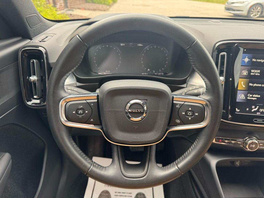 used 2019 Volvo XC40 car, priced at $14,795