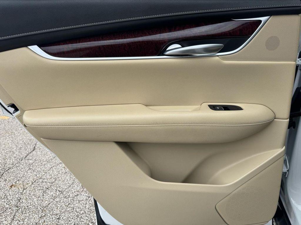 used 2018 Cadillac XT5 car, priced at $14,995