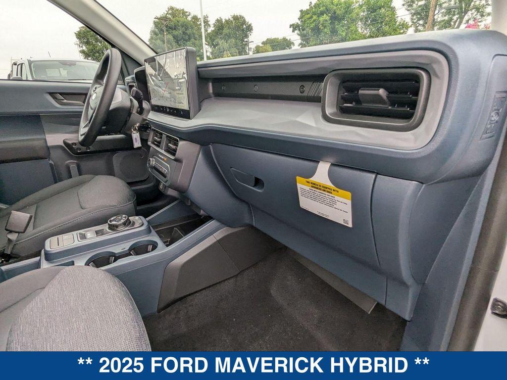 new 2025 Ford Maverick car, priced at $30,015